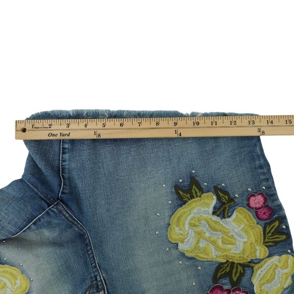 William Rast Floral Embroidered Studded High Rise Denim Shorts Womens 18W NEW - Picture 7 of 16